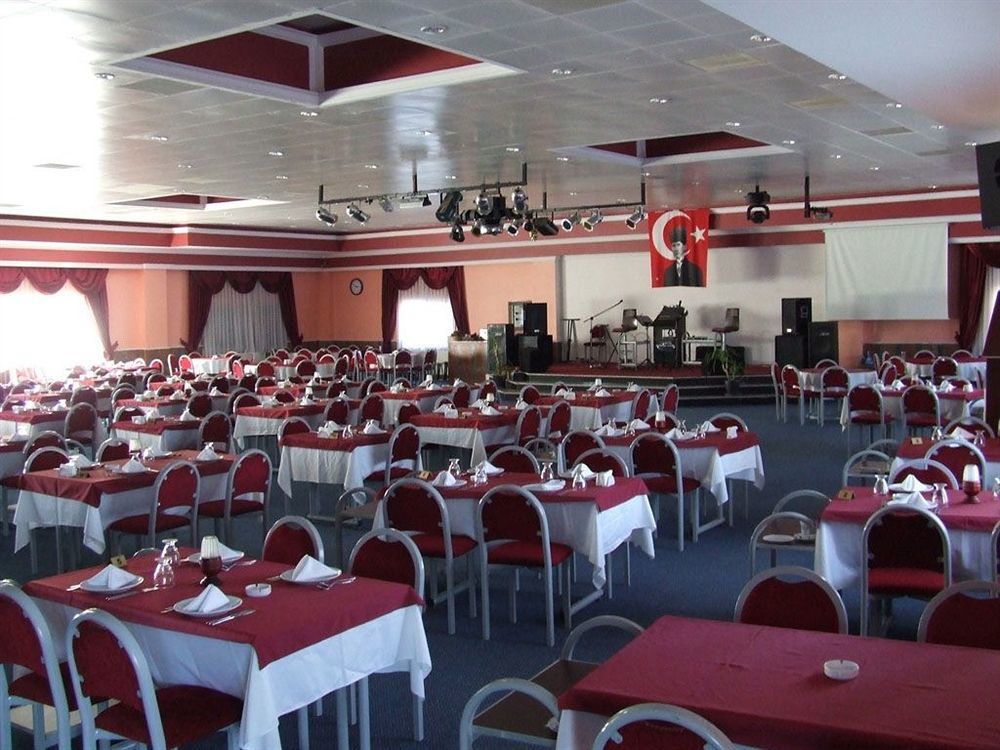 Metropolis Hotel Torbalı Exterior foto